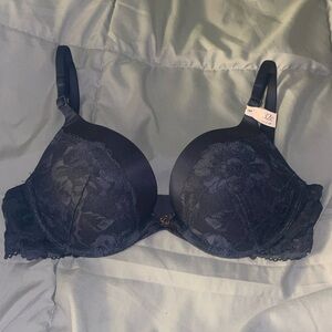 Victoria’s Secret Body by Victoria Push Up Bra 32C